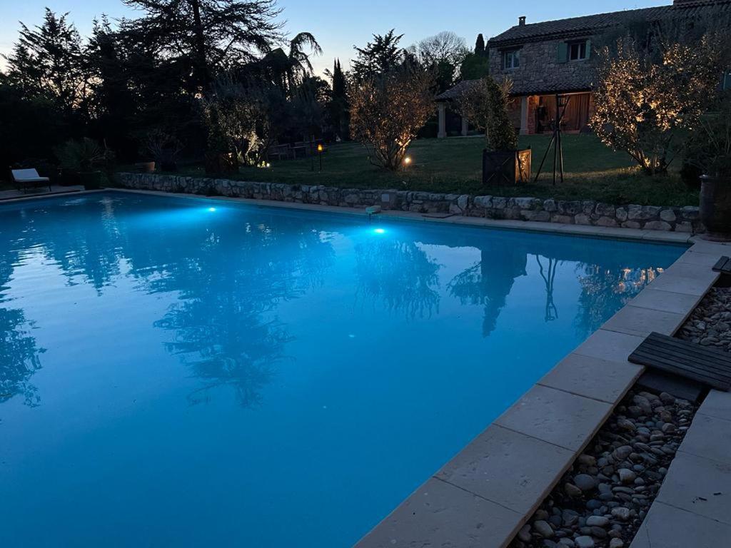 Gite Au Coeur De La Provence & Spa Сен-Канна Экстерьер фото